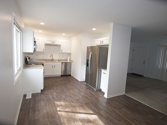 5th image of 3703 Margaret Ave