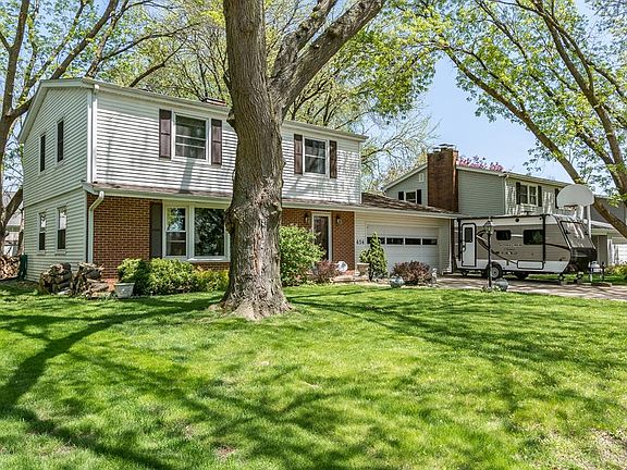 3rd image of 656 Staub Ct NE