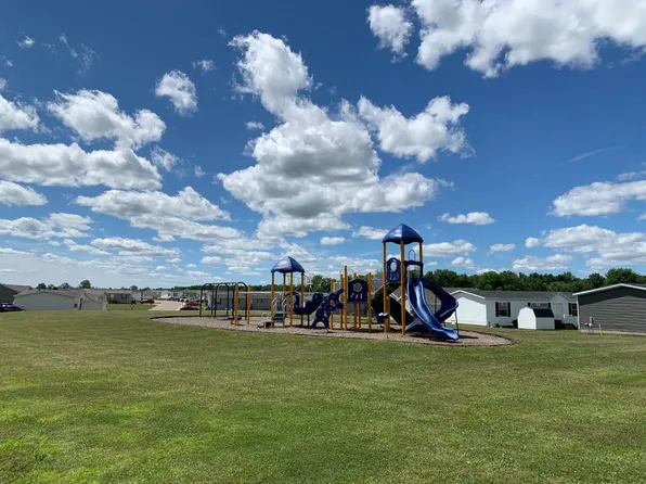 13585 Hawaii Ave, Eagle, MI 48822