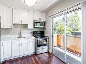 3448 Orchard Hill Ct