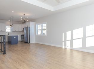 1525 Duncannon Dr, Normal, IL 61761