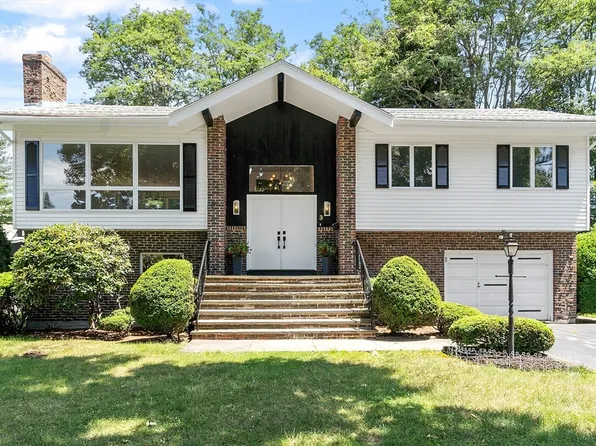 3 Alden Ave, Stoneham, MA 02180