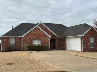 2116 Cobblestone St, Springdale, AR 72762