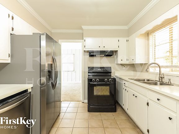 4th image of 3364 Valley Park Dr