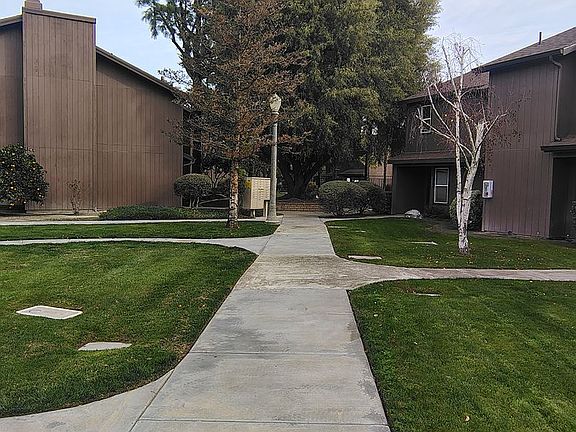 4th image of 1852-1978 Whitley Ave #1943-1961