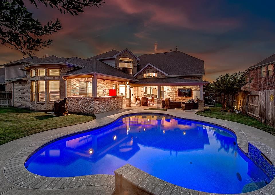 1st image of 10210 Hutton Park Dr