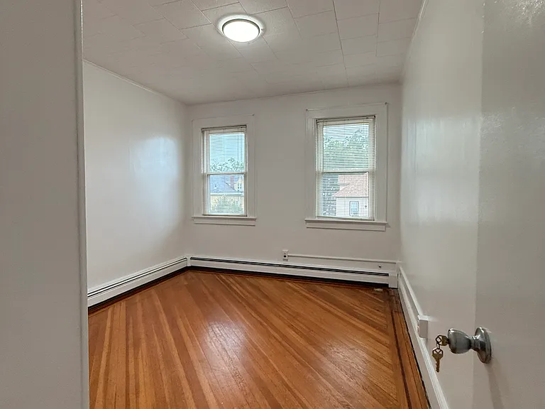 579 Oregon Ave #2 — Photo 10