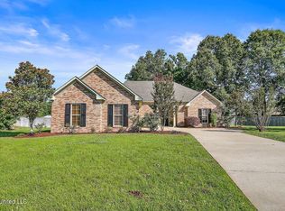 111 Bridgeton Cir, Canton, MS 39046