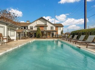 Vivo Living Charlotte (Tryon), Charlotte, NC 28262