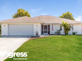 1124 Cariston Ave, Lehigh Acres, FL 33971