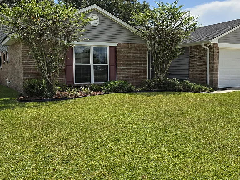 101 Dixie Cir — Photo 1