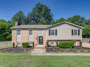 203 Timberlane Rd, Greer, SC 29651