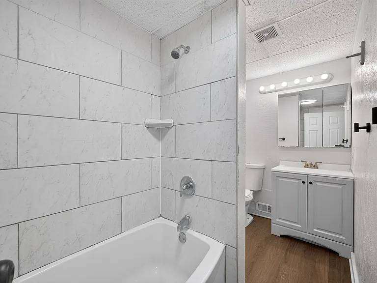 505 Brown St — Photo 18