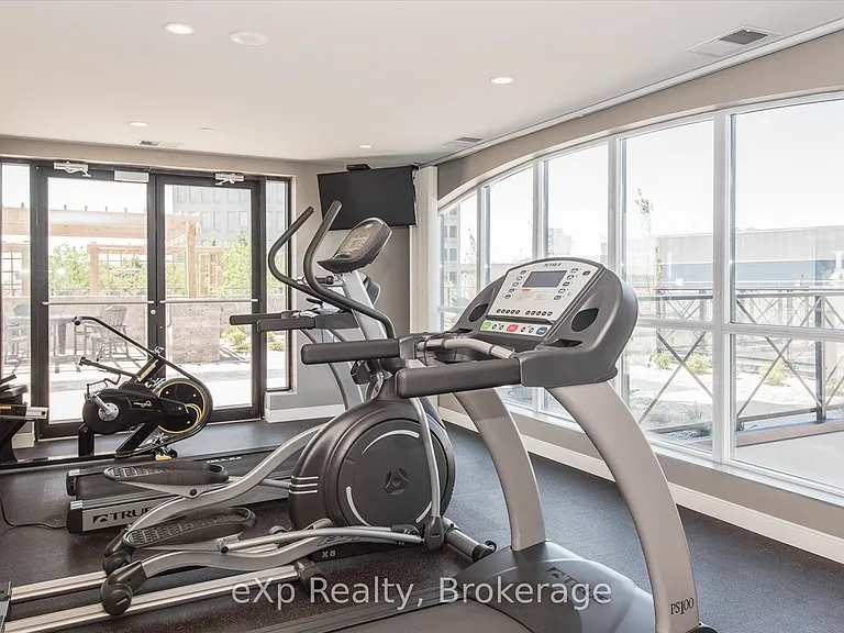 160 Macdonell St #308 — Photo 41