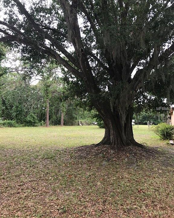 2nd image of 6006 Lakeside Dr