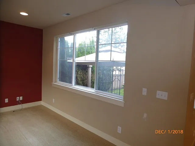 10934 Eastridge Dr NE — Photo 5