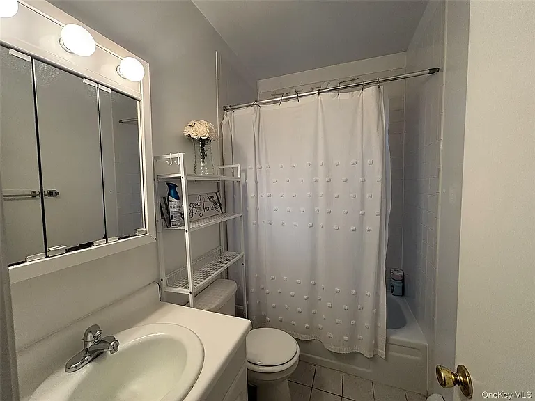 113 Academy St #2 — Photo 4