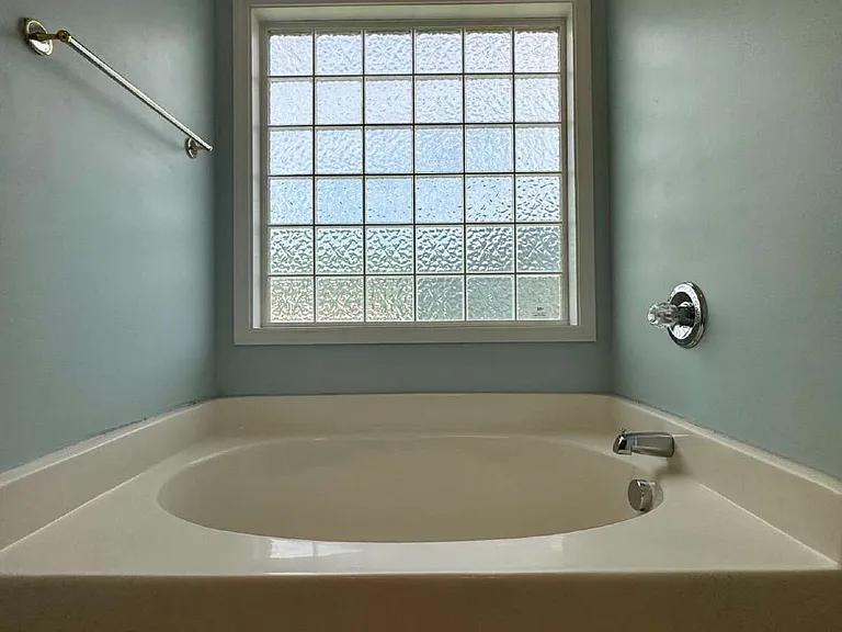 470 Rushmore Ct — Photo 17