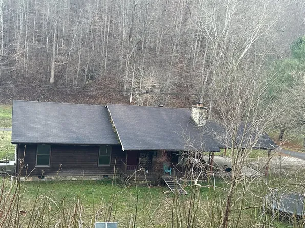 3044 State Route 1750, East Point, KY 41216