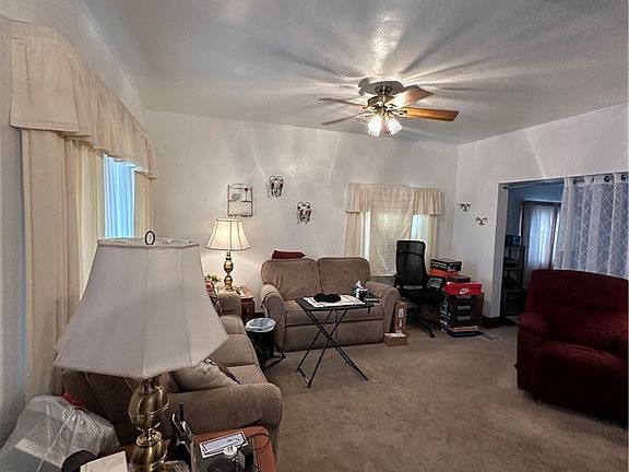 4th image of 67 Rosamond St