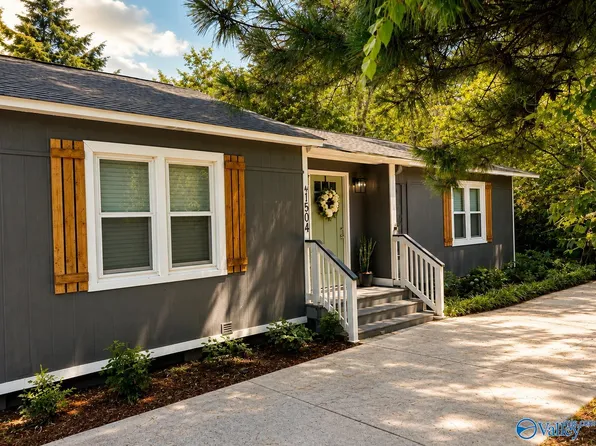 1504 Oshaughnessy Ave NE, Huntsville, AL 35801