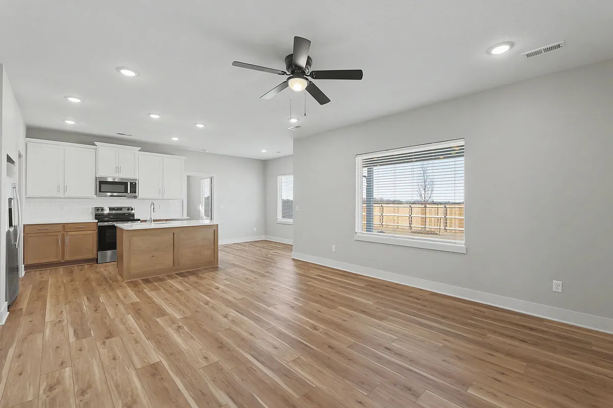 Building Photo - 596 Long Path Ct