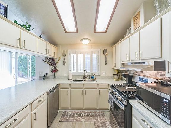 2nd image of 27250 Murrieta Rd Space 364