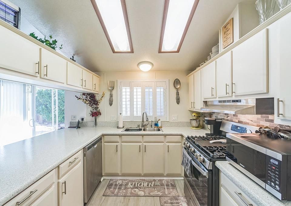 1st image of 27250 Murrieta Rd Space 364
