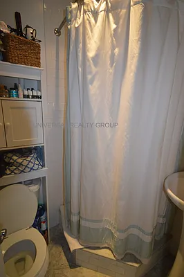 Rented by Universal Realty Group | media 18