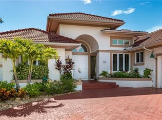 5225 Nautilus Dr, Cape Coral, FL 33904