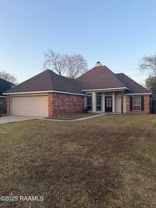 214 Pear Tree Cir, Broussard, LA, 70518