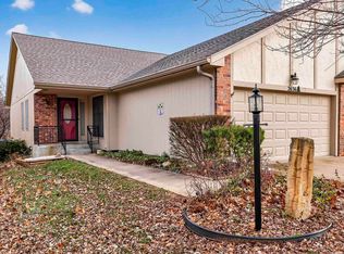 2636 SW Arrowhead Rd #A, Topeka, KS 66614