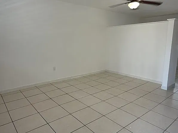 8075 SW 73rd Ave #18, Miami, FL 33143
