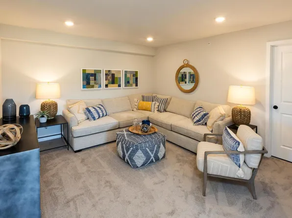 6589 141st Ter, Savage, MN 55378