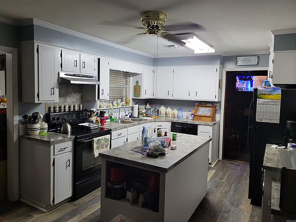 4th image of 284 Iron Mountain Rd