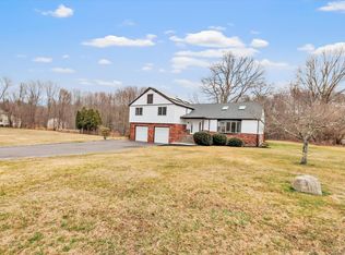 70 Georges Ln, Monroe, CT 06468