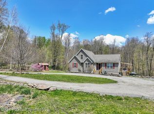 500 Wallace Rd, Lake Ariel, PA 18436
