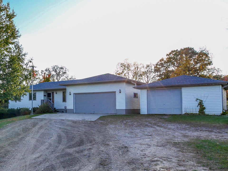 1st image of 21340 Brookridge Ln