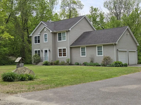 33 Greaves Rd W, Stafford Springs, CT 06076