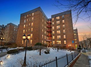 67-11 Yellowstone Boulevard #5B, Forest Hills, NY 11375