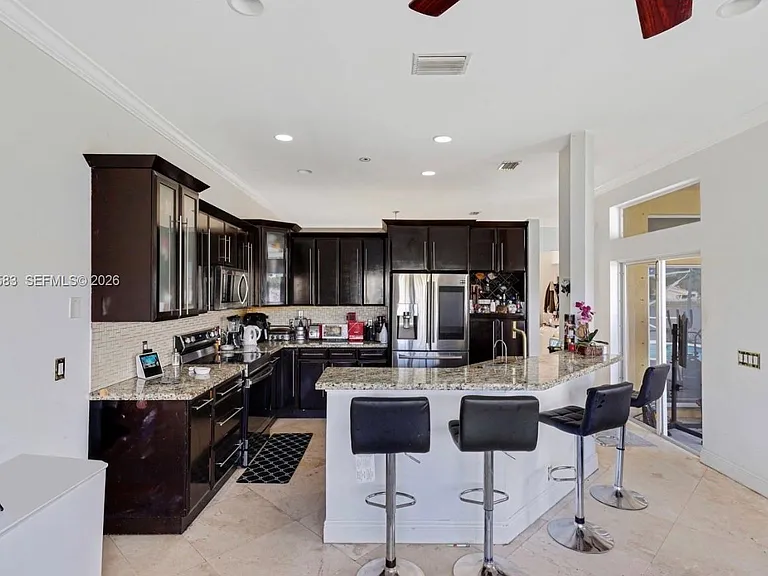 1400 Meadows Blvd — Photo 10