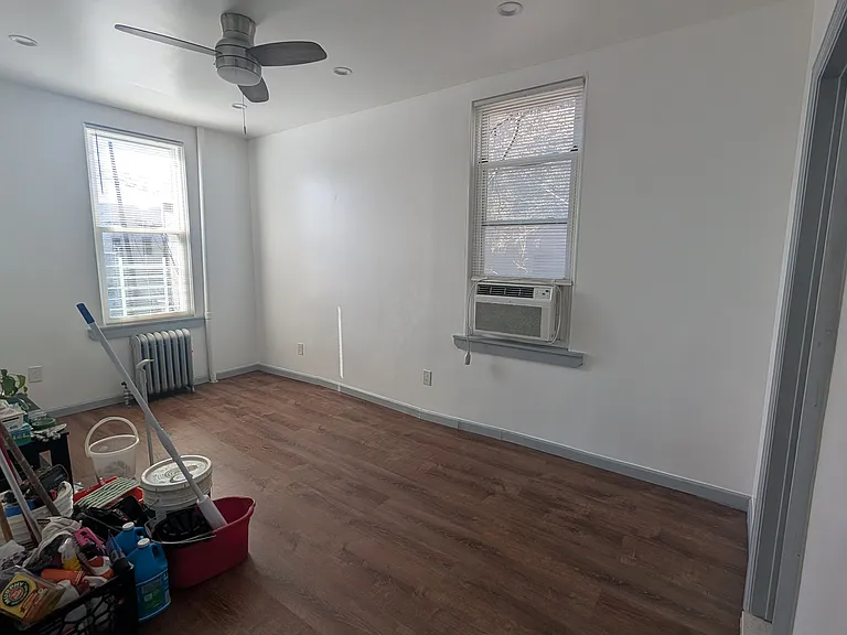170 Bradford St #2 — Photo 4