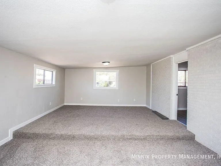 2725 63rd St #1 — Photo 41