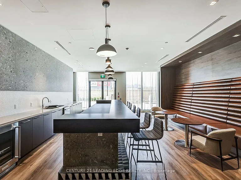 2545 Simcoe St N #803 — Photo 41
