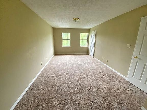 5th image of 2055 Wildwood Dr