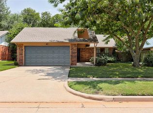 904 David Rd, Moore, OK 73160