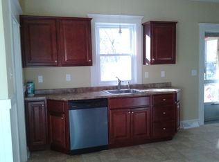 357 Middle Rd, Acushnet, MA 02743