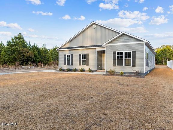 3rd image of 1397 Hammocks Beach Road