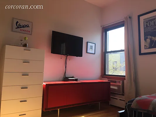 Rented by Corcoran | media 6