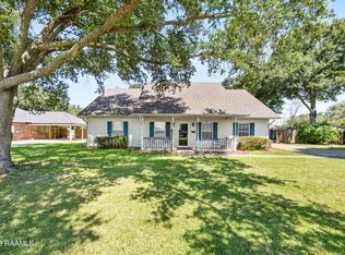 722 Almonaster Rd, Youngsville, LA 70592
